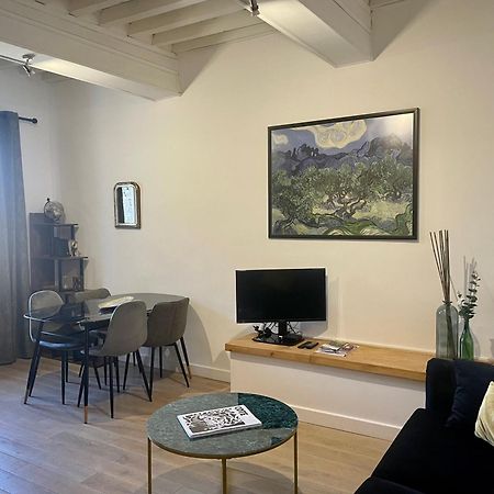 Appartement Renove De Caractere/ Parking Prive Saint-Rémy-de-Provence Buitenkant foto