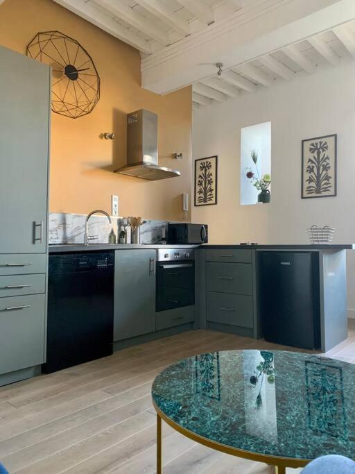 Appartement Renove De Caractere/ Parking Prive Saint-Rémy-de-Provence Buitenkant foto