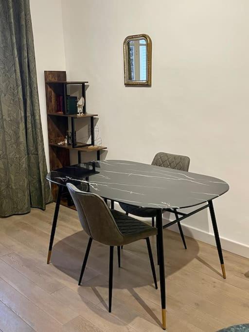 Appartement Renove De Caractere/ Parking Prive Saint-Rémy-de-Provence Buitenkant foto