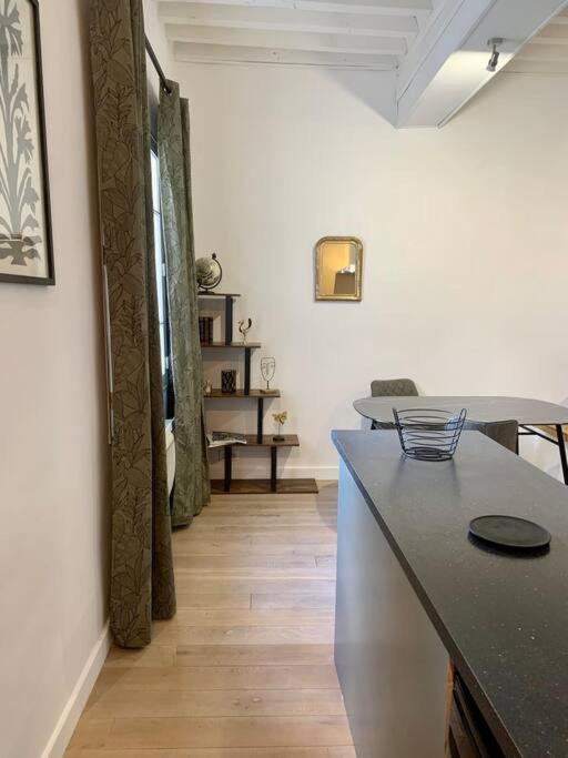 Appartement Renove De Caractere/ Parking Prive Saint-Rémy-de-Provence Buitenkant foto